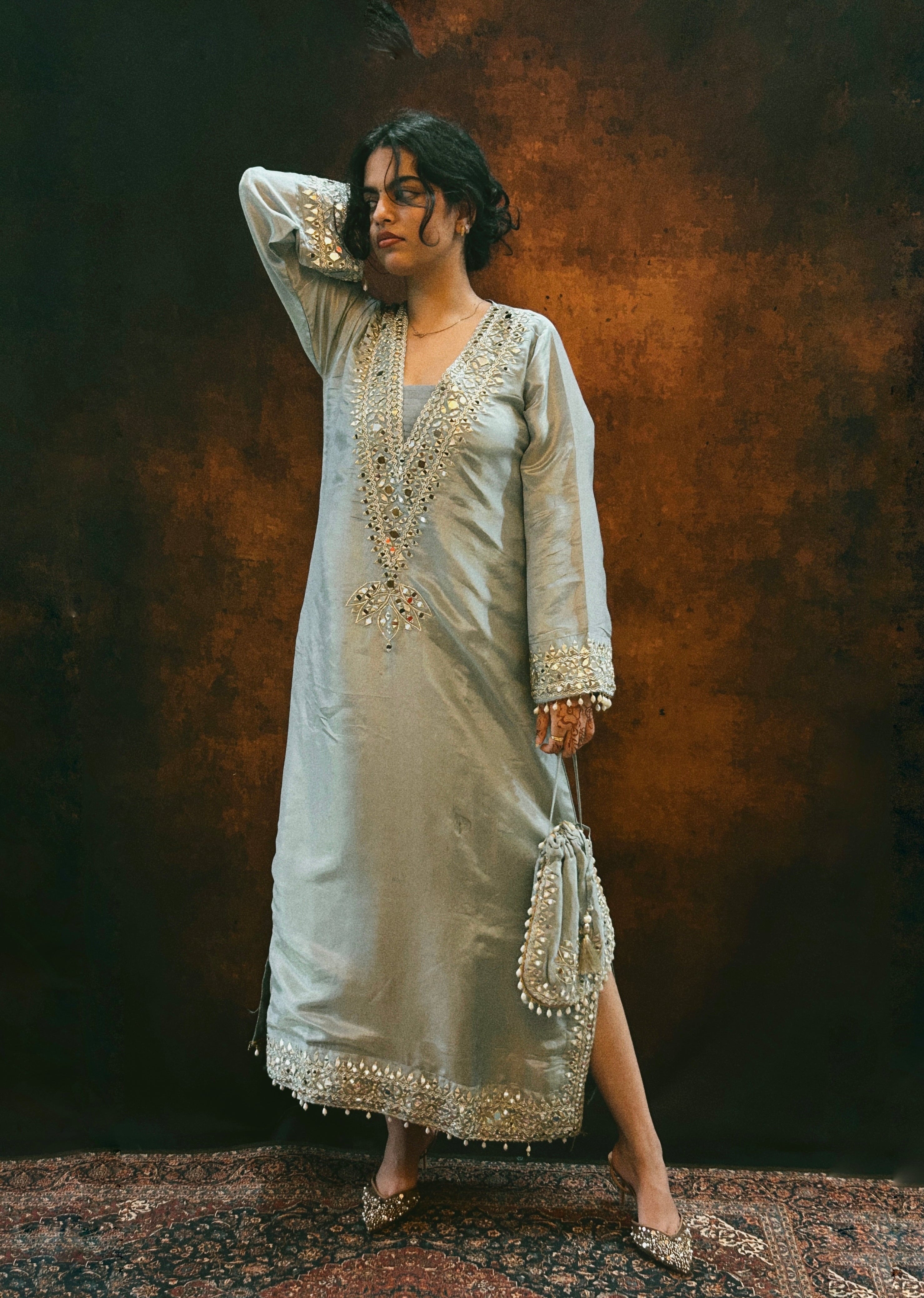 Thaar One-piece with potli