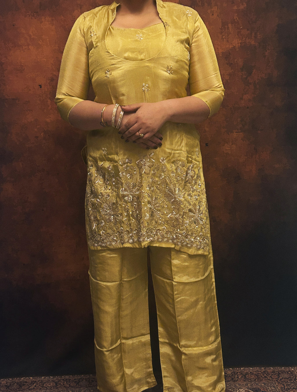suvarna kurta 3 piece set