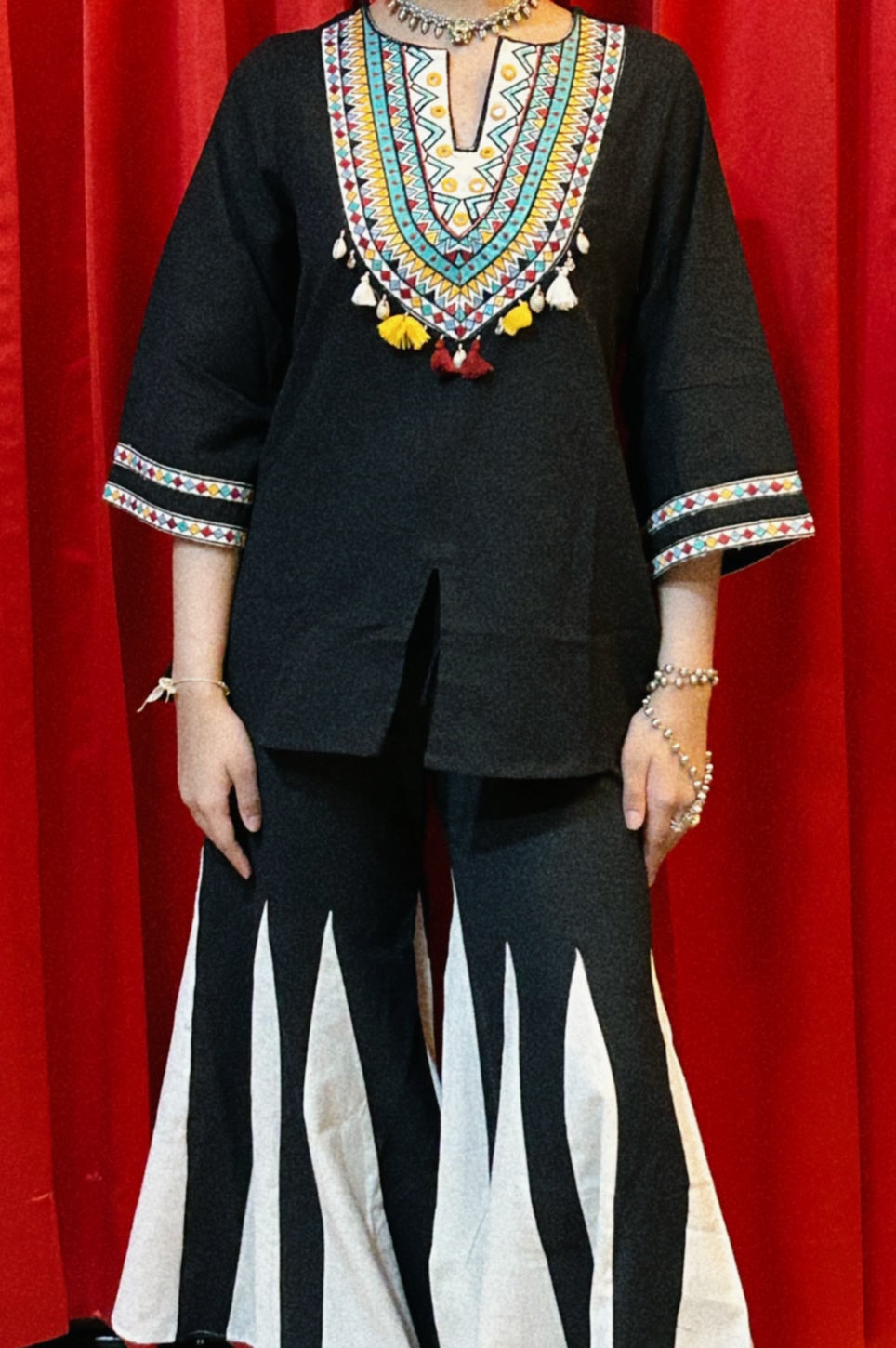 Ravya Kurta Set