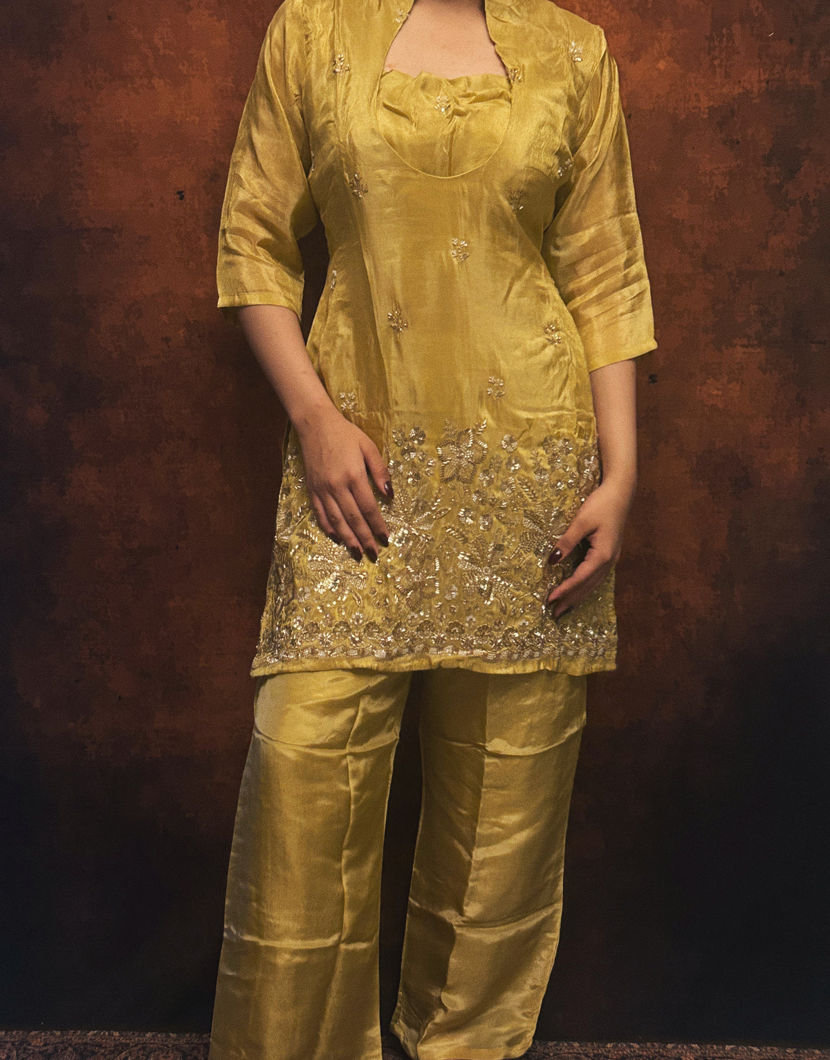 suvarna kurta 3 piece set