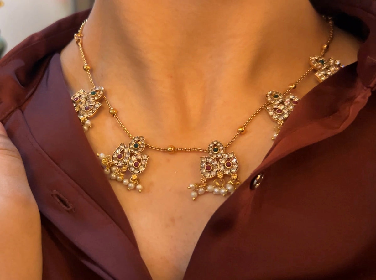 Rhea Necklace Set