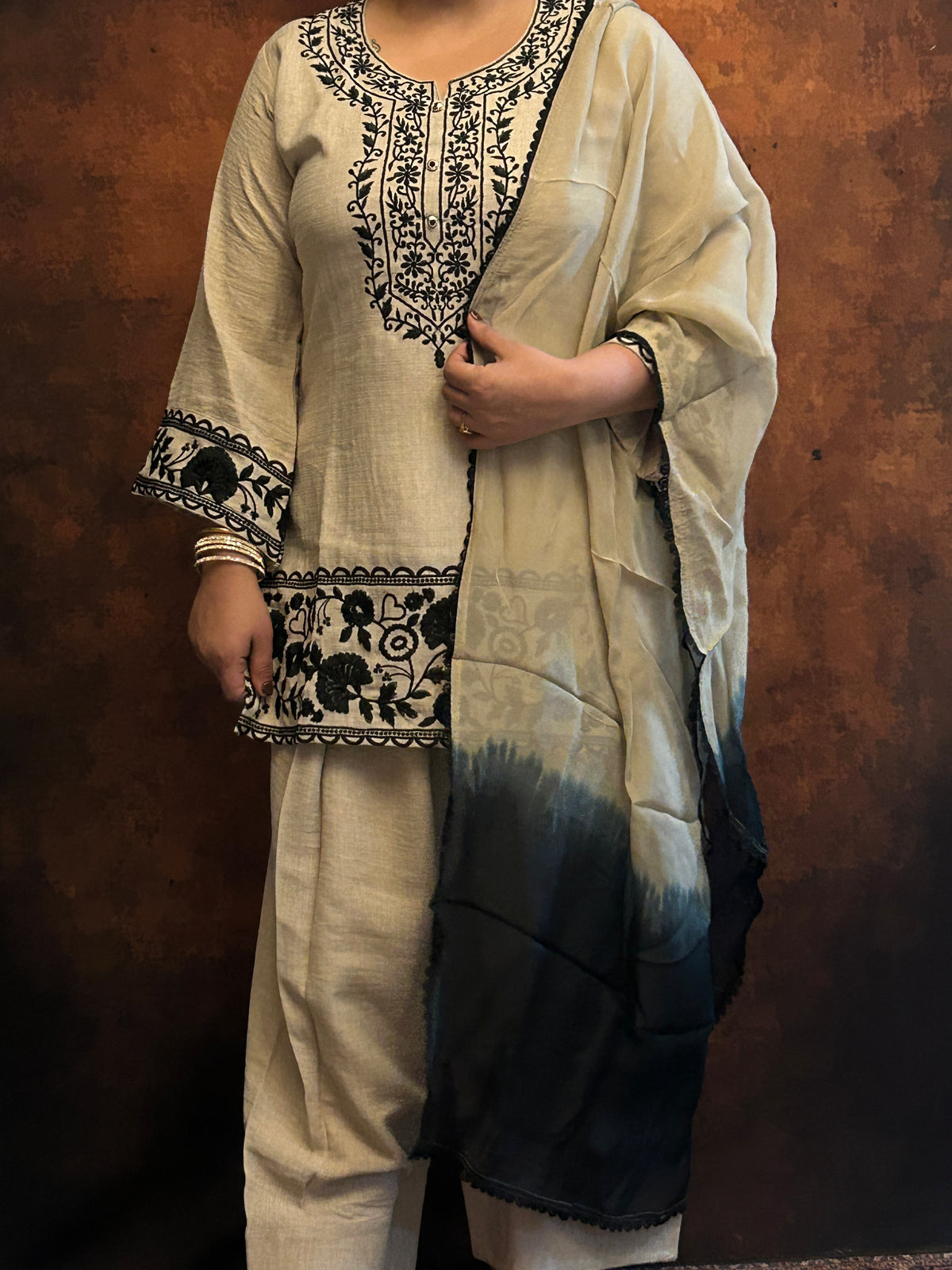 Ishani Set