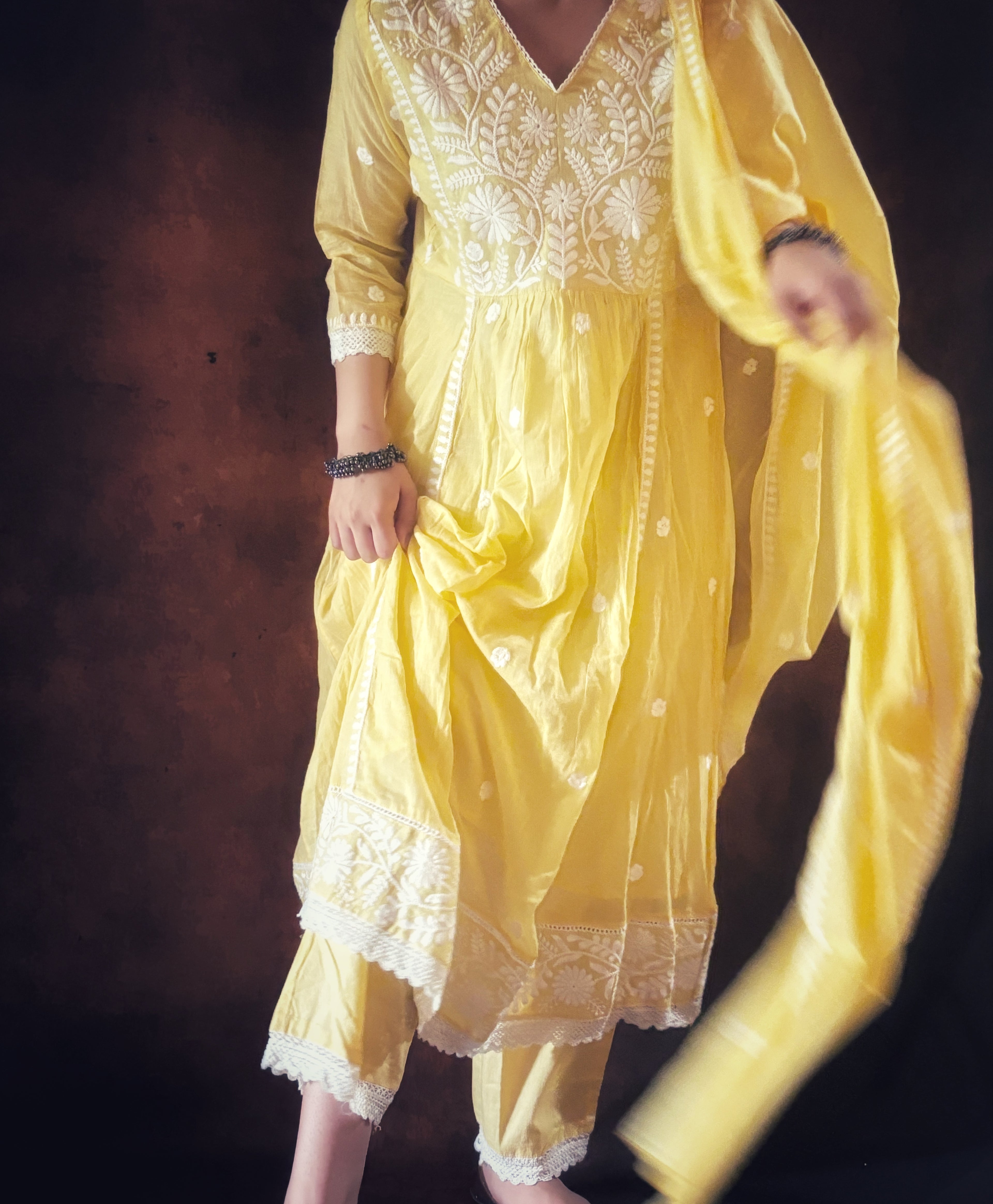 Basant Set