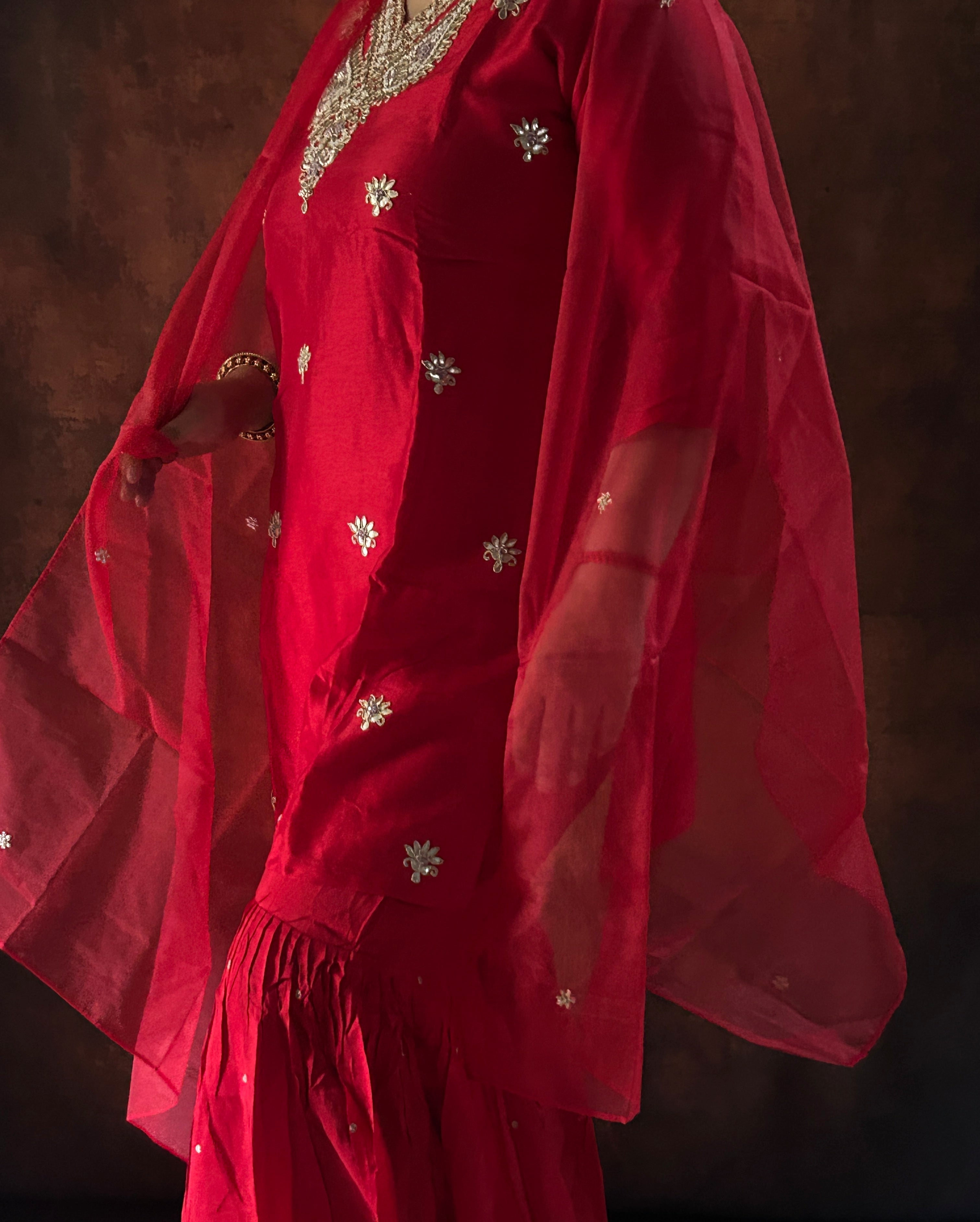Aatish Set