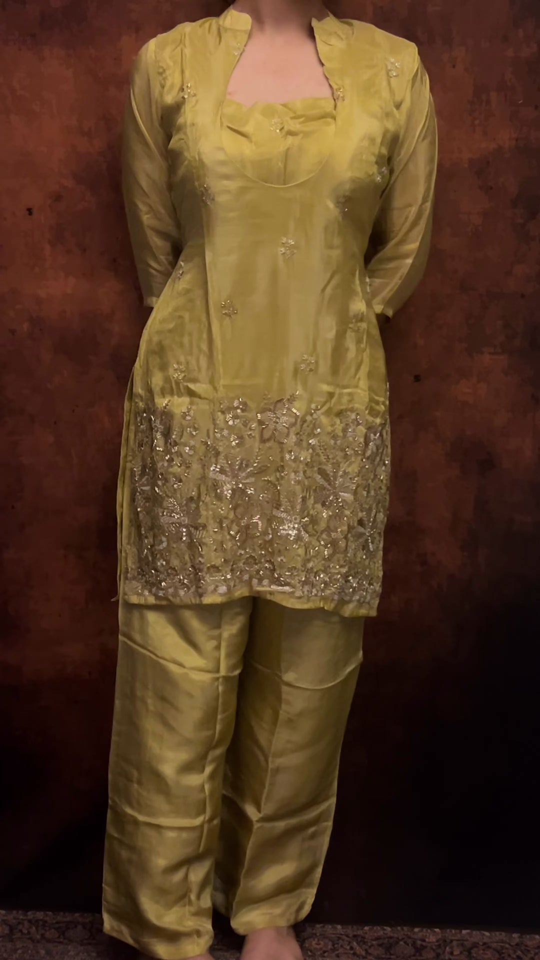 suvarna kurta 3 piece set